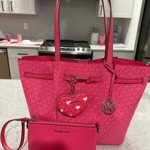 Michael Kors Hibiscus Carson Tote Set